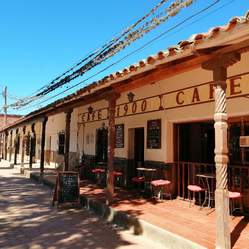 Café 1900 à Samaipata